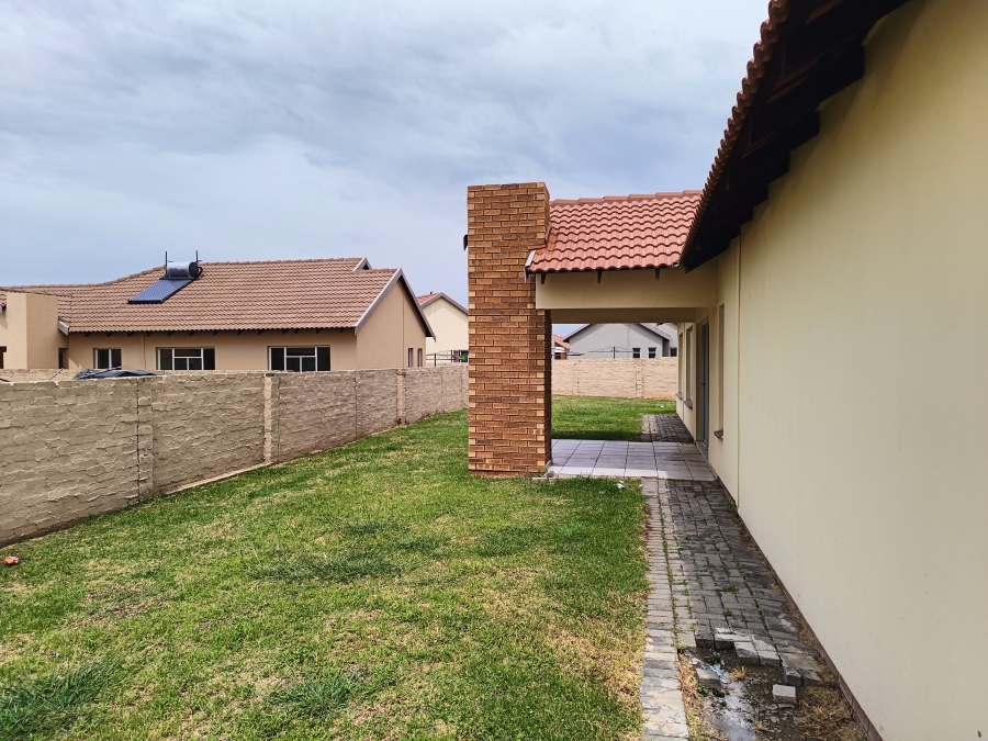 3 Bedroom Property for Sale in Waterkloof Hill Estate North West